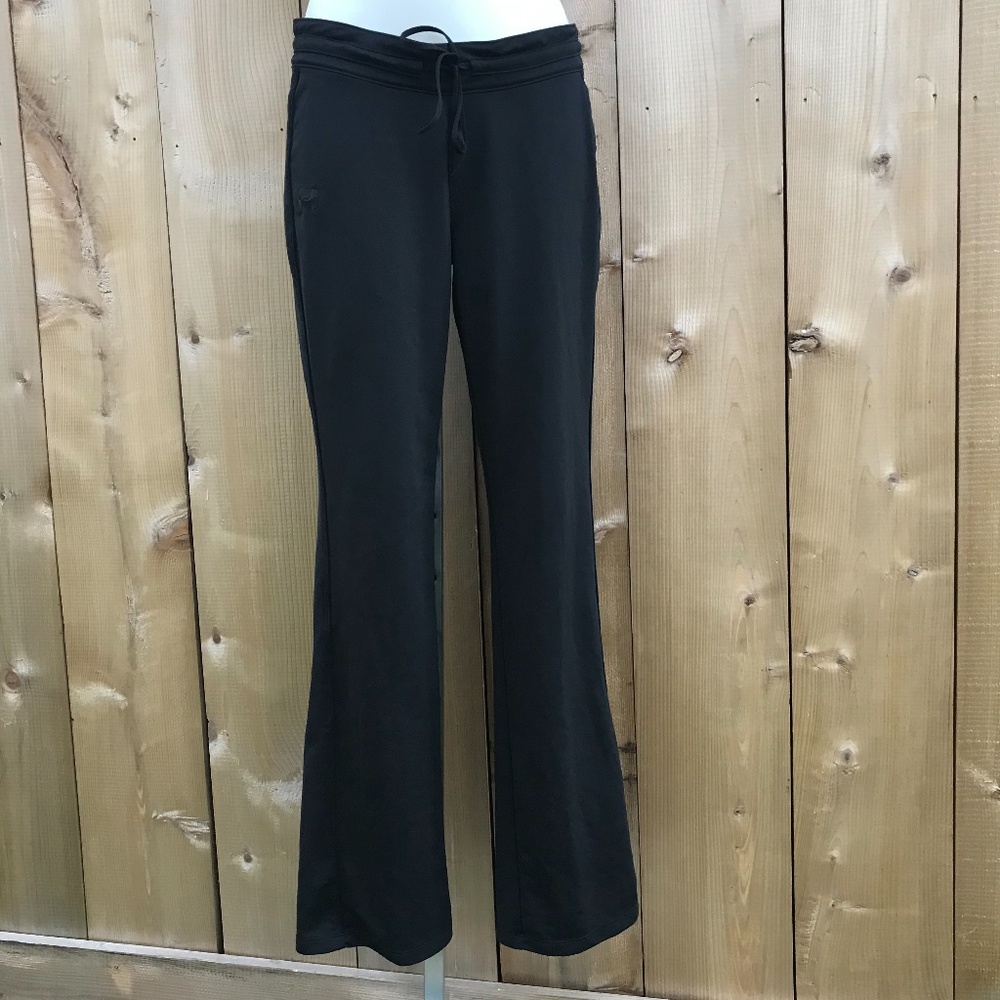 Under Armour black all season pants sz: medium
